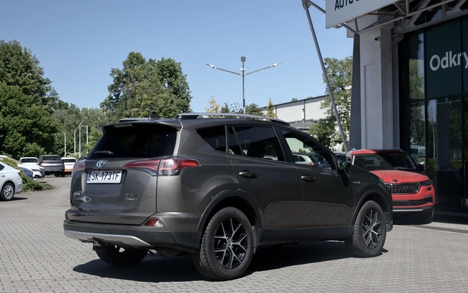 Toyota RAV4 cena 85900 przebieg: 220694, rok produkcji 2017 z Katowice małe 211